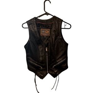 First Classics Real Leather Vest; Zip Front; Inside Pockets; Women’s XS
